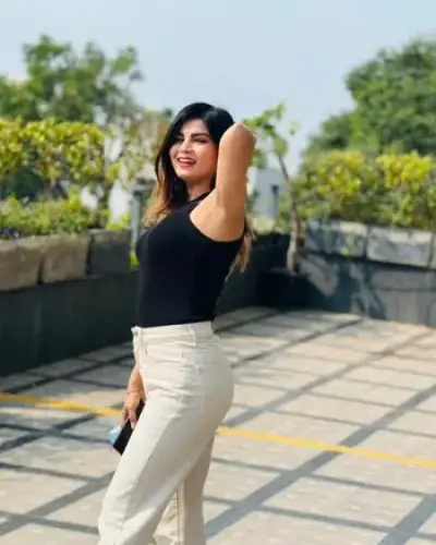 Call Girls Saharaganj Cash On Delivery